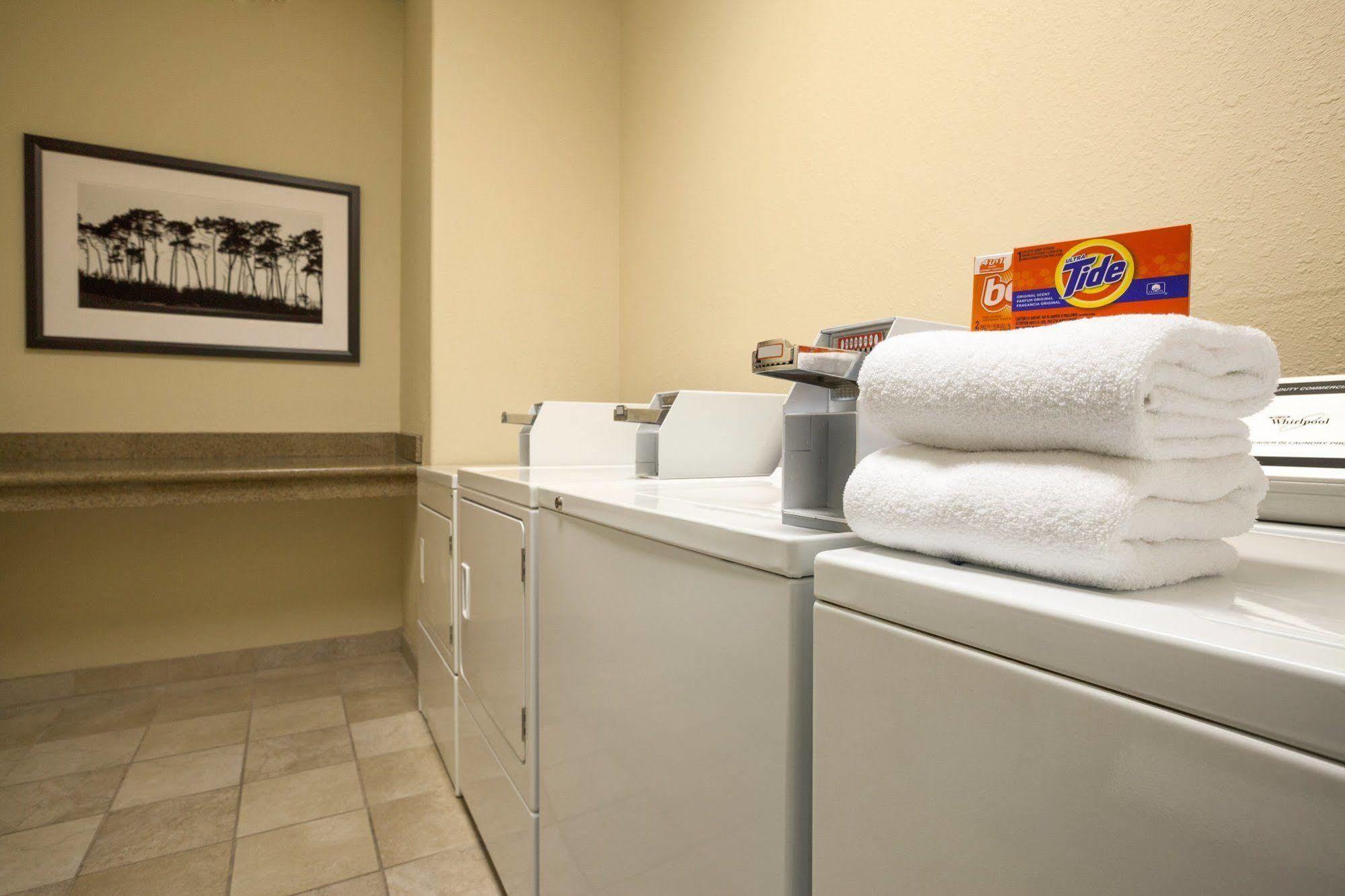 Country Inn & Suites By Radisson, Elk River, Mn Exteriör bild